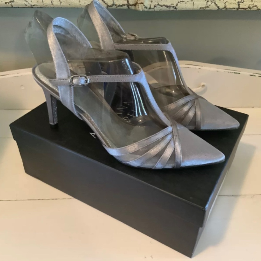 Adrianna Papell Women's Heidi Dress Pump